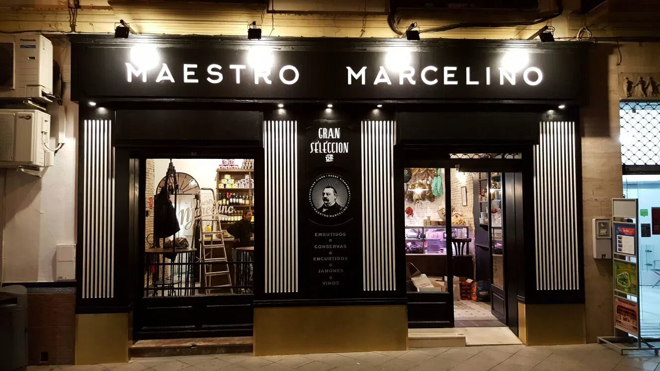 Maestro Marcelino, Sevilla