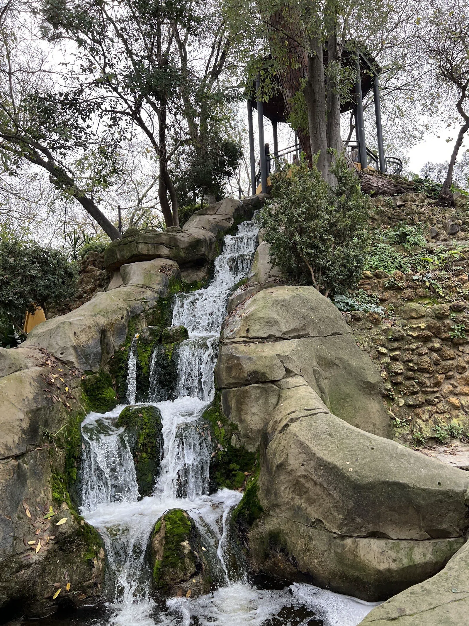Monte Gurugú, Seville